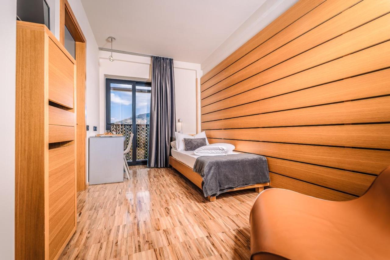 Lake Front Hotel Mirage Riva del Garda Esterno foto